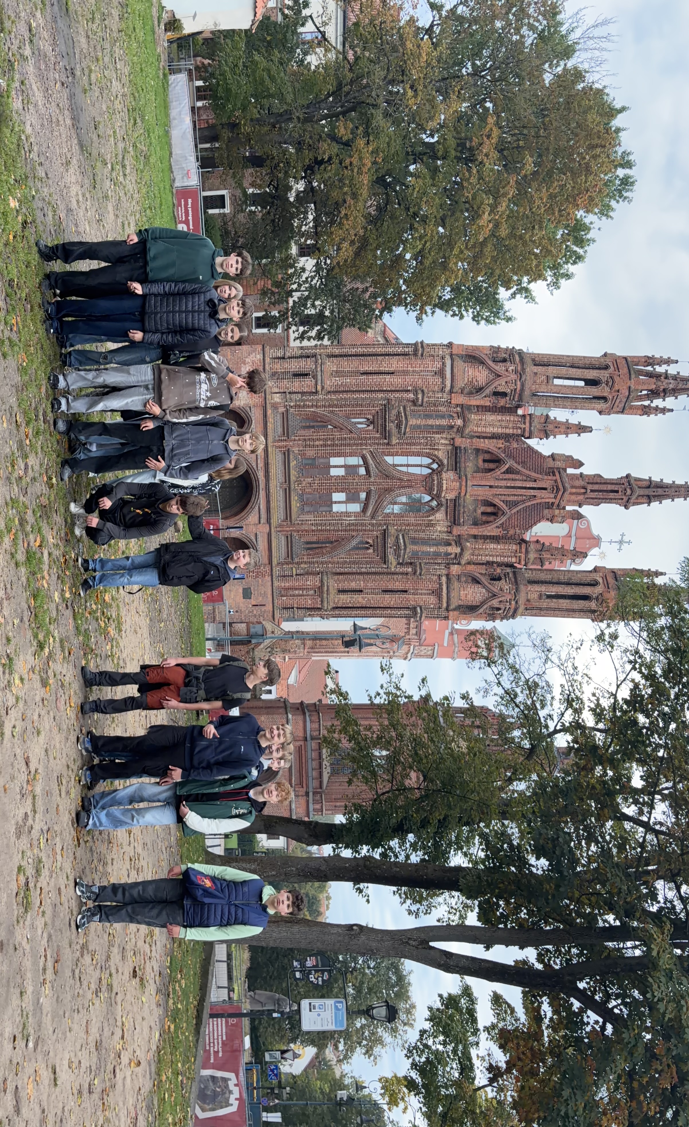 Už vienuolyno sienų: 8b klasės kelionė į bernardinų pasaulį